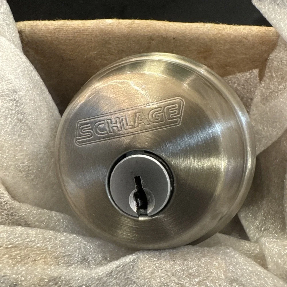 Schlage Single Cylinder Deadbolt Satin Nickel 2 Keys‎ B60N G 619